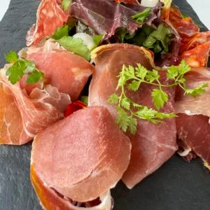 Assiettes de charcuterie